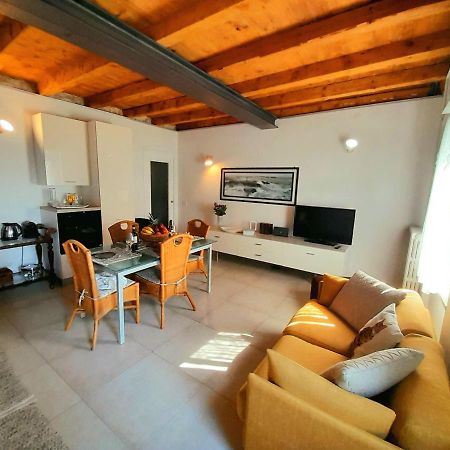 Apartamento Les Amis Peschiera del Garda Exterior foto