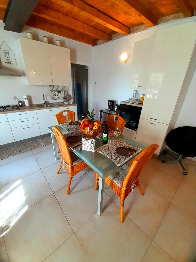 Apartamento Les Amis Peschiera del Garda Exterior foto