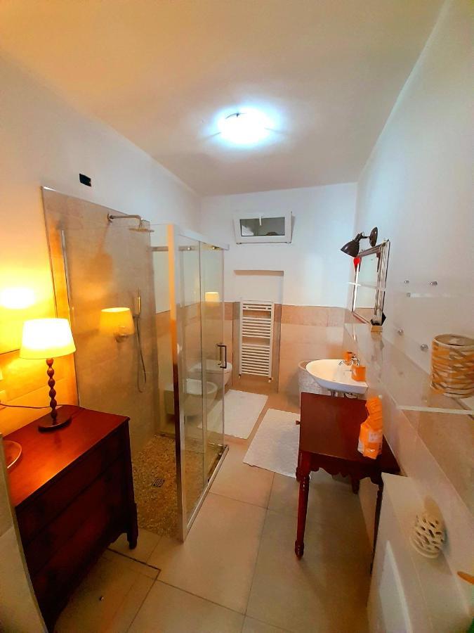 Apartamento Les Amis Peschiera del Garda Exterior foto