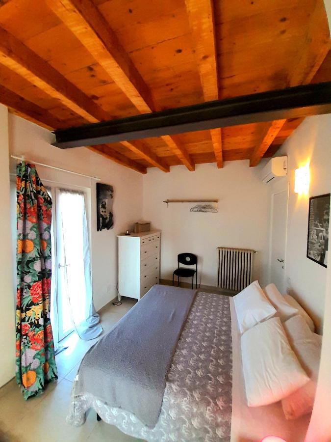Apartamento Les Amis Peschiera del Garda Exterior foto
