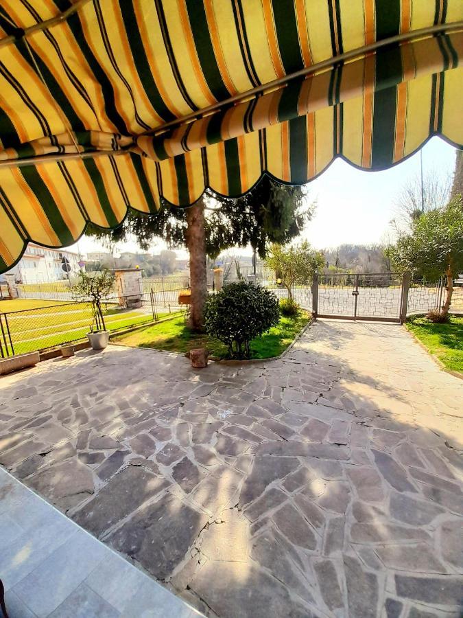 Apartamento Les Amis Peschiera del Garda Exterior foto