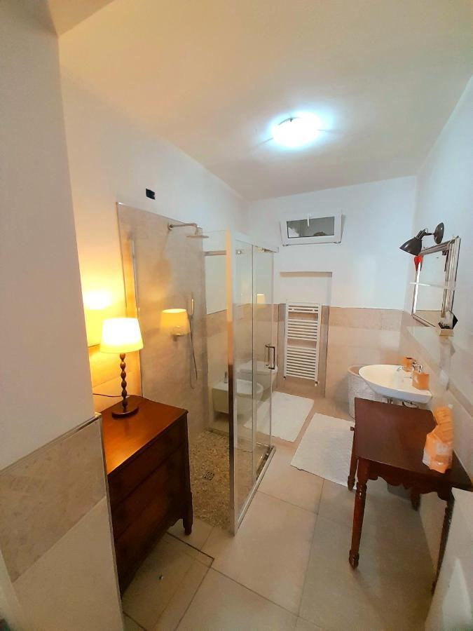 Apartamento Les Amis Peschiera del Garda Exterior foto