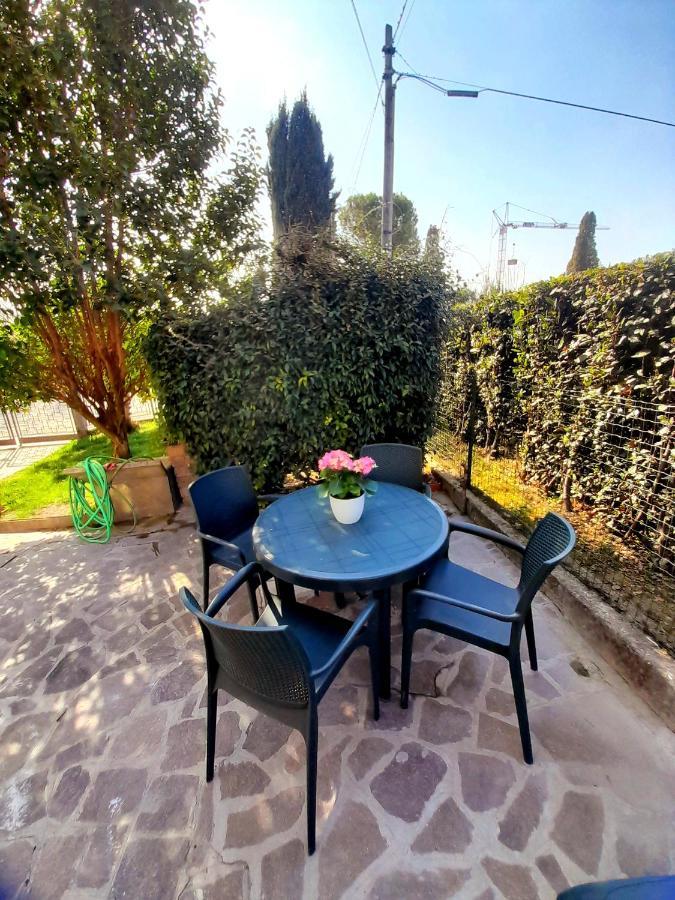Apartamento Les Amis Peschiera del Garda Exterior foto