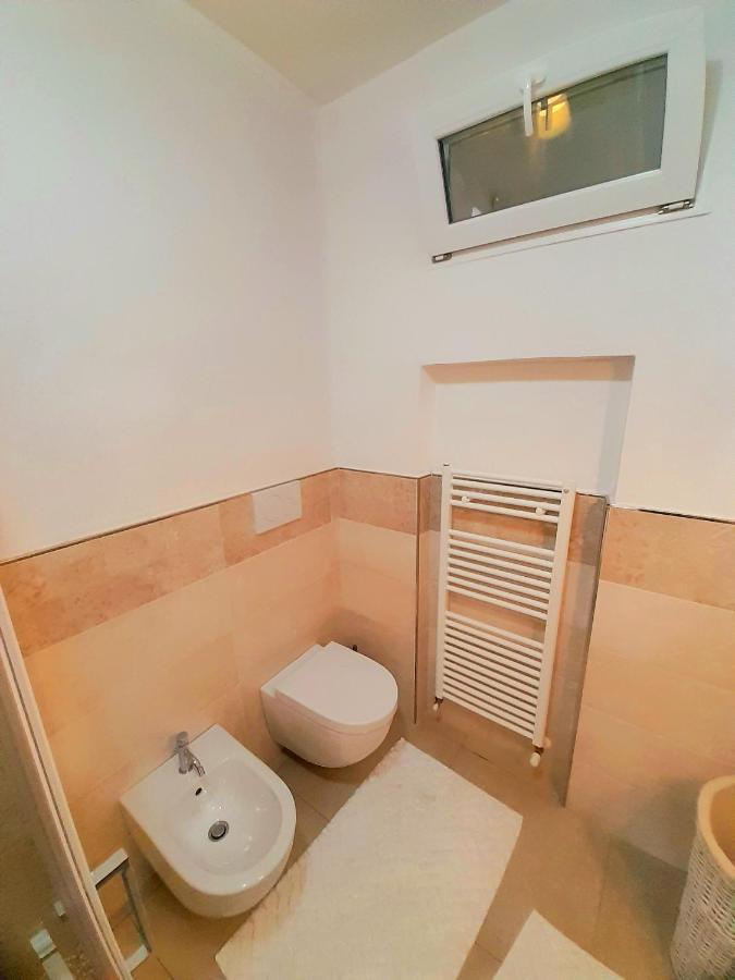 Apartamento Les Amis Peschiera del Garda Exterior foto