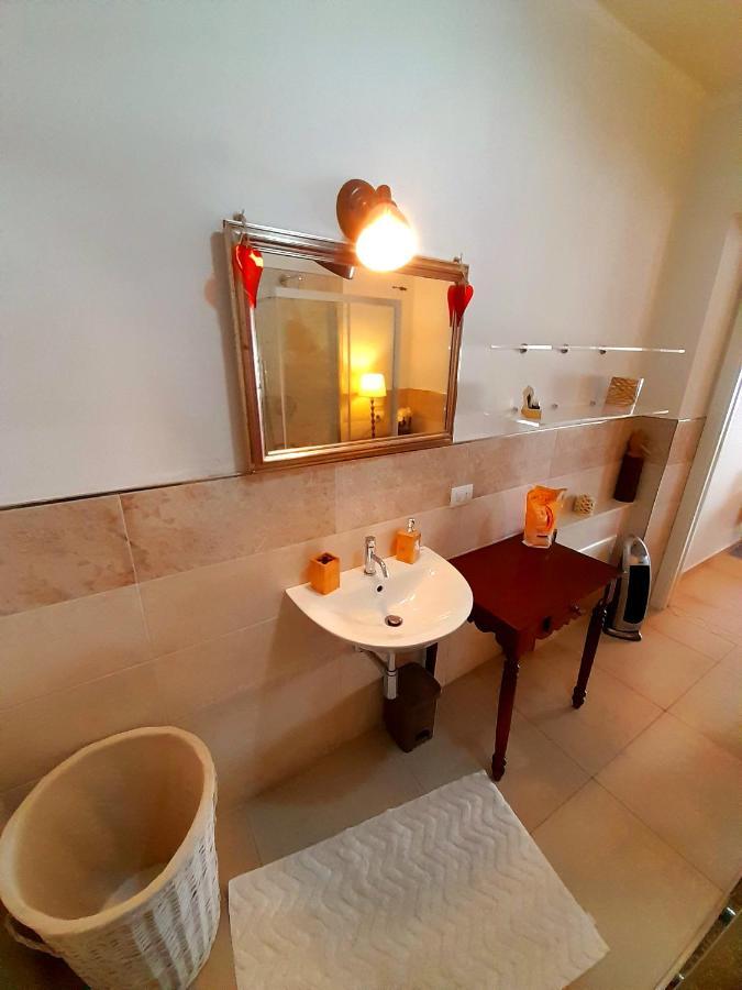 Apartamento Les Amis Peschiera del Garda Exterior foto